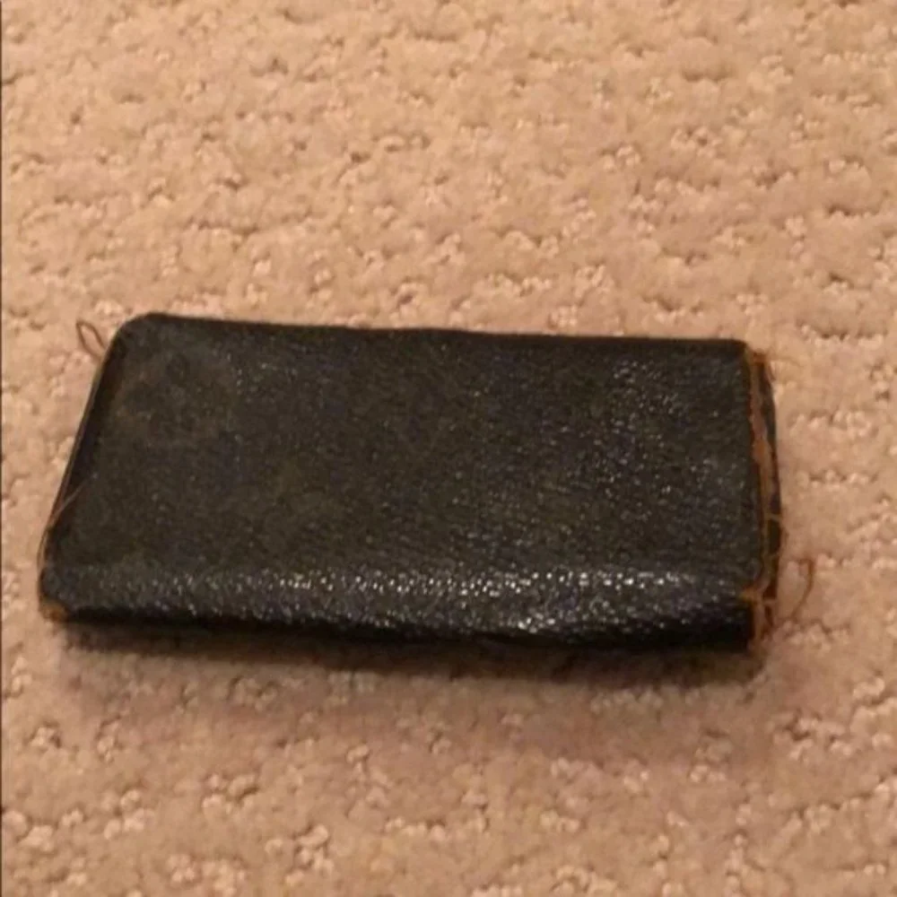 Louis Vuitton Monogram Key Holder/Wallet #387💥PRICE DROP💥